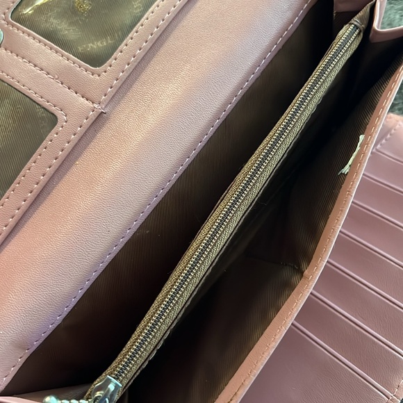 H Kmenglu wallet - Picture 5 of 7